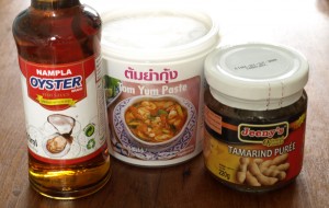 Tom Yum, Fischsauce und Tamarinden-Paste Tom Yum, Fischsauce und Tamarinden-Paste